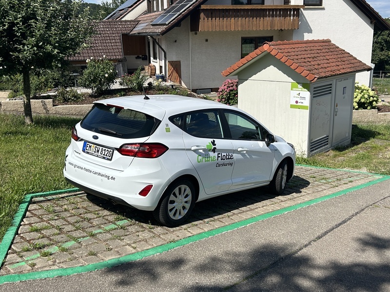 Carsharing der Grünen Flotte in der Dorfmitte