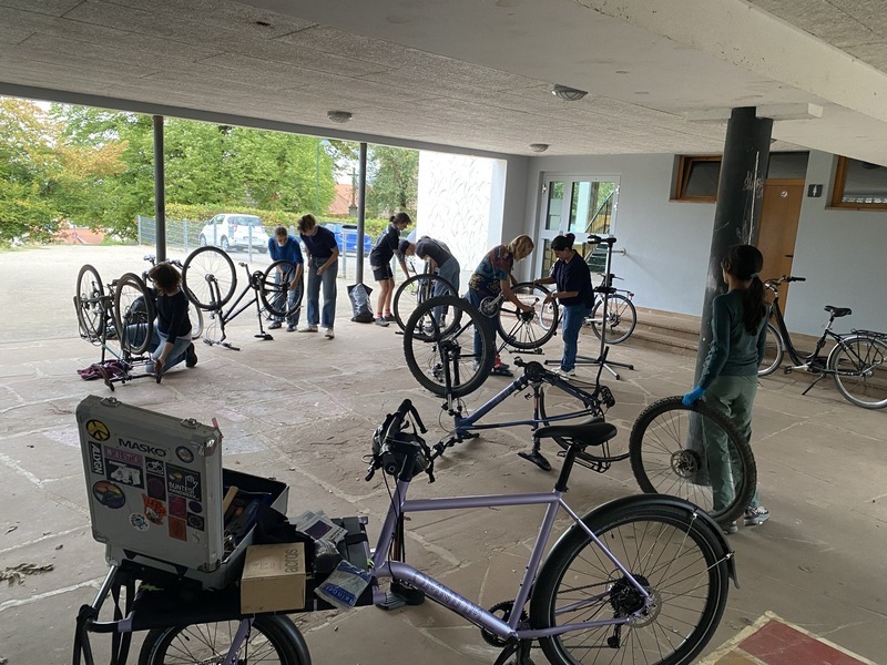 Fahrrad-Schraubkurs für Frauen – ein voller Erfolg